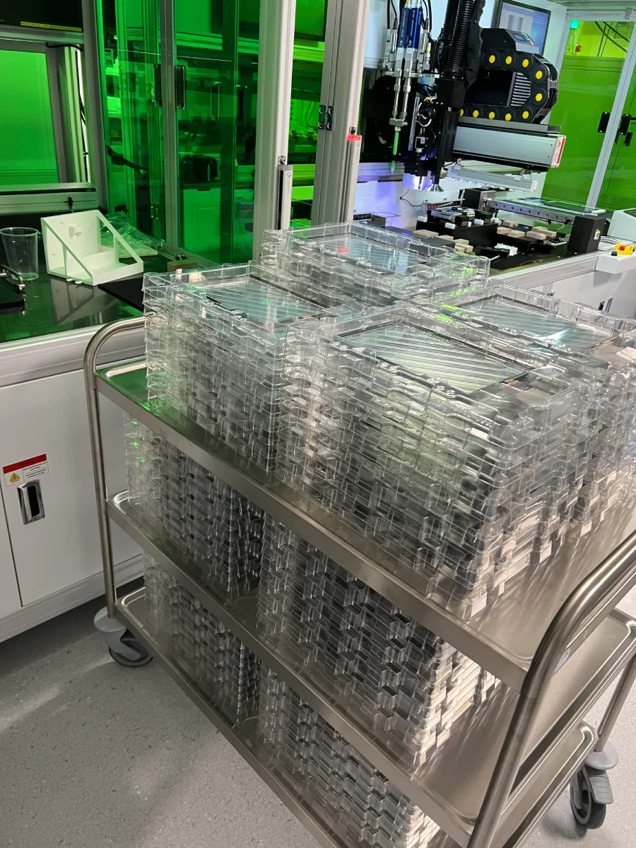 ISO-7 Reinraum – Touch-Lamination und Prozessanlagen