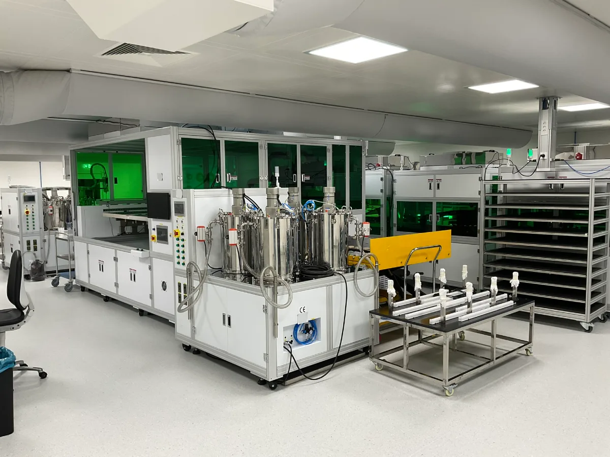 ISO 7 cleanroom – equipment and infrastructure