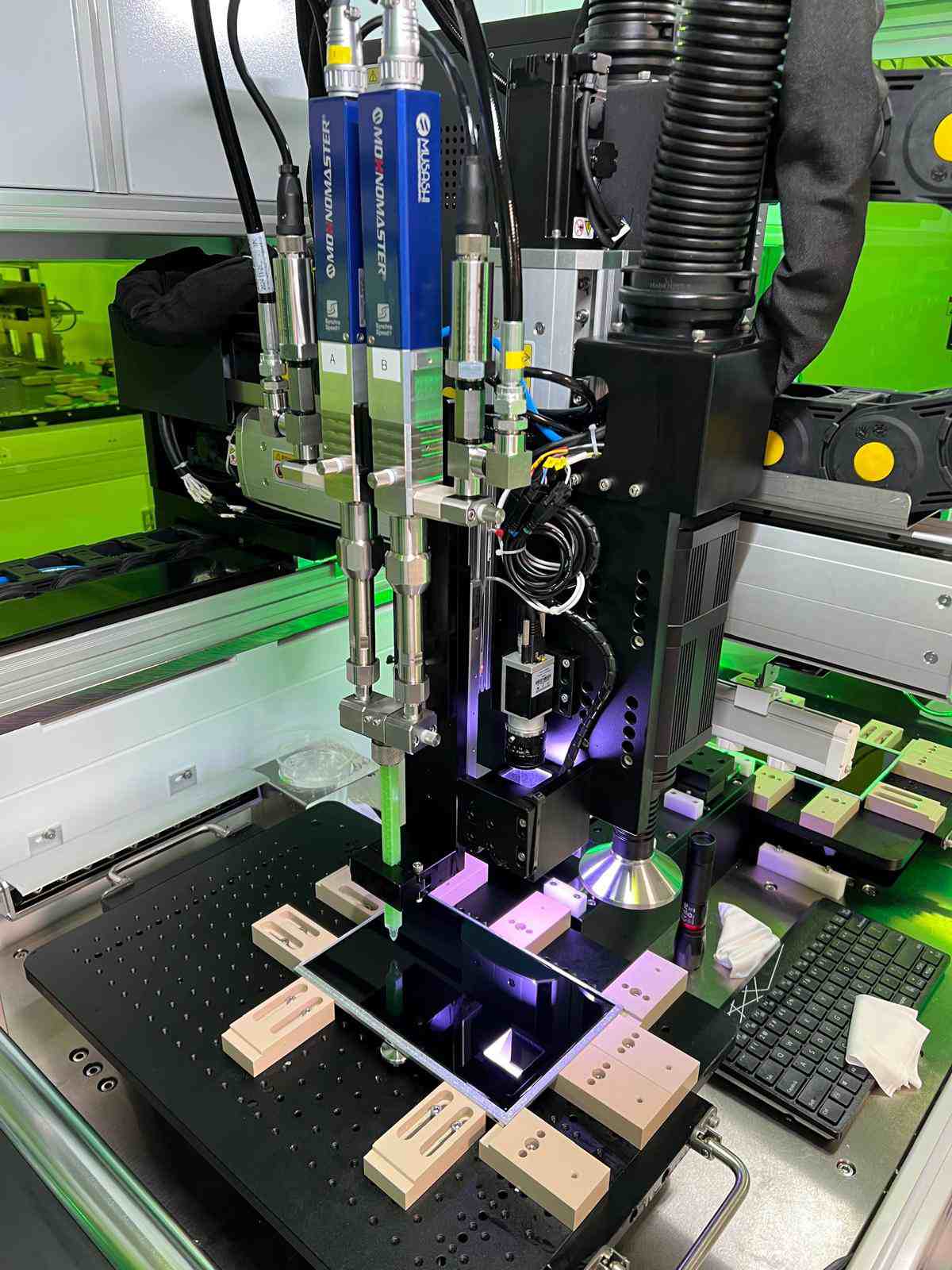 ISO-7 Reinraum – Touch-Lamination und Prozessanlagen